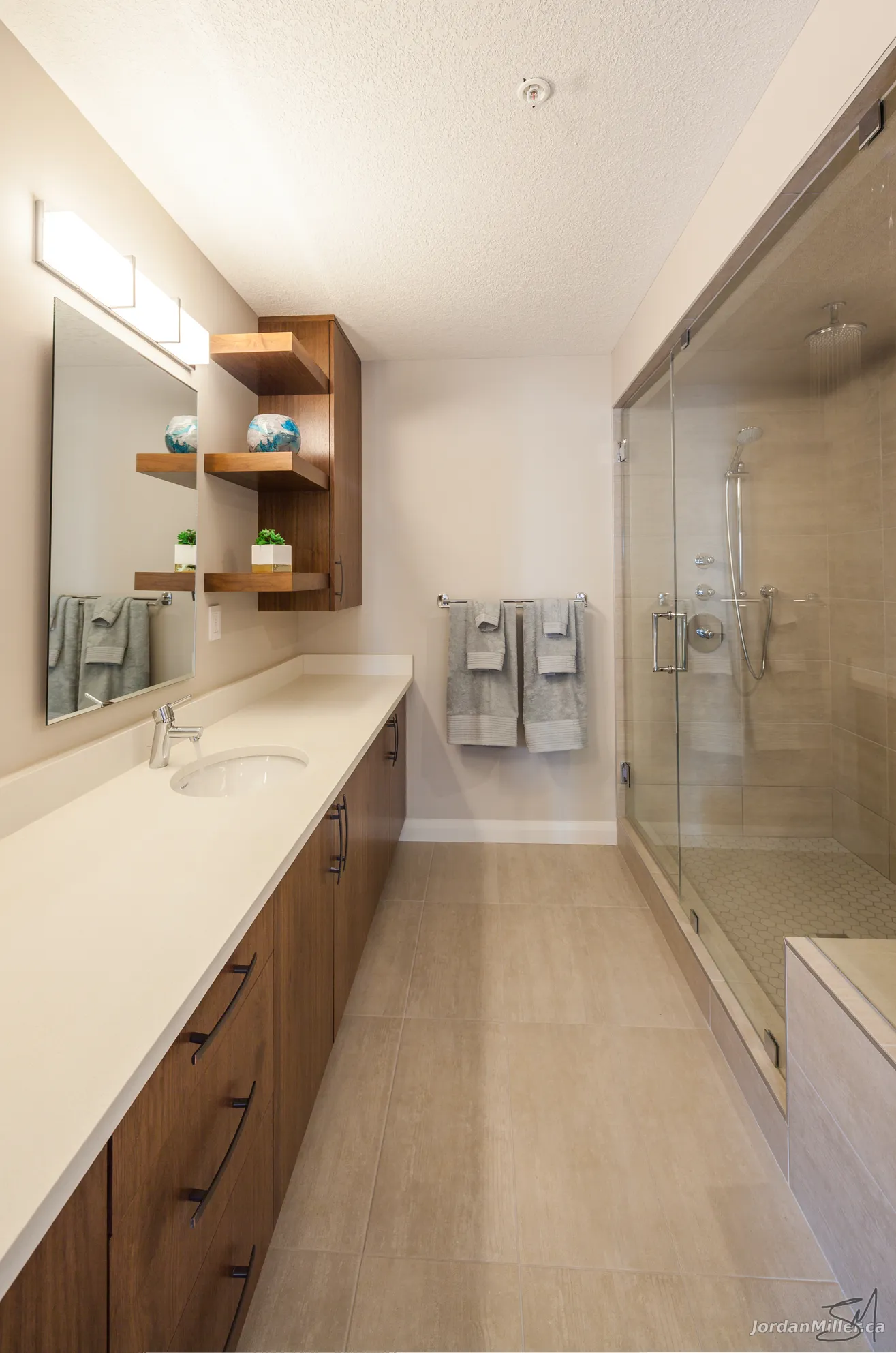 Master bathroom detail